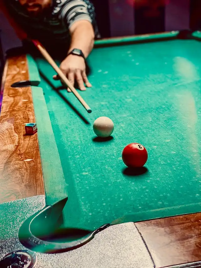 8 ball pool player440234139788267520