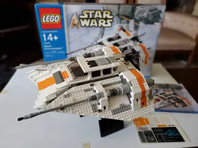 Lego Rebel Snowspeeder 10129 Ultimate Collector Series set for sale. Excellent condition. Original b...