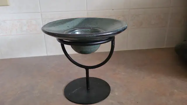 Table vases, planters, other in Home Décor & Accents in Strathcona County - Image 9