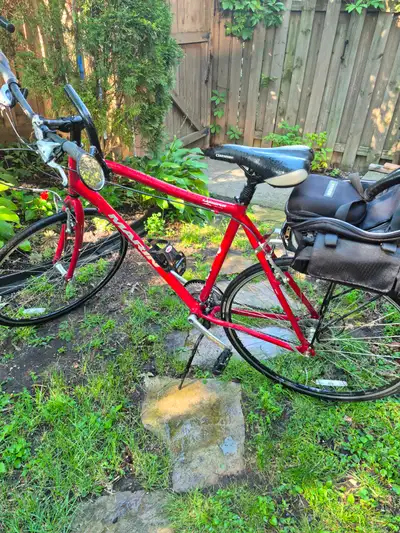Velo hybride Marin Larkspur, View more