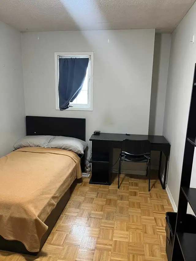 Private Furnished Room with shared bathroom in the Village YorkU in Room Rentals & Roommates in City of Toronto - Image 2