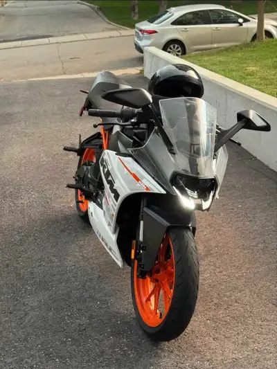 Selling my 2016 KTM RC 390 in excellent condition. The bike runs and rides perfectly with no issues...