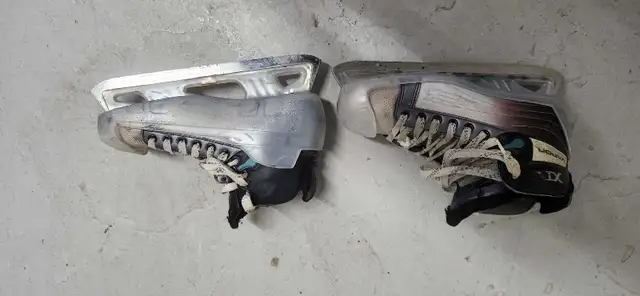 Senior size 8.5 goalie skates in Hockey in Mississauga / Peel Region - Image 2