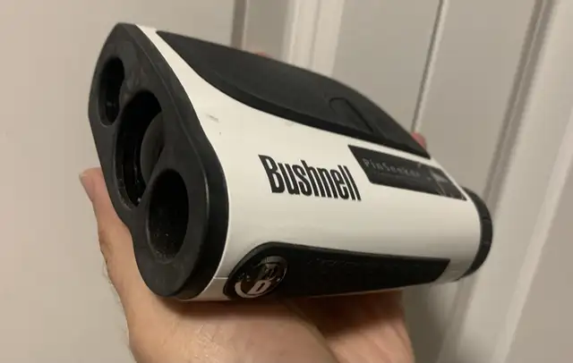 Bushnell Rangefinder in Golf in Burnaby/New Westminster - Image 3