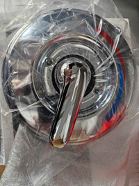 New! Delta - Shower Trim Kit with Cartridge - T13021 Chrome