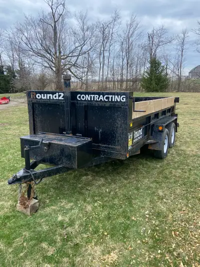 2022 Advantage dump trailer. Everything work excellent. Usually stores inside. Little use in the pas...