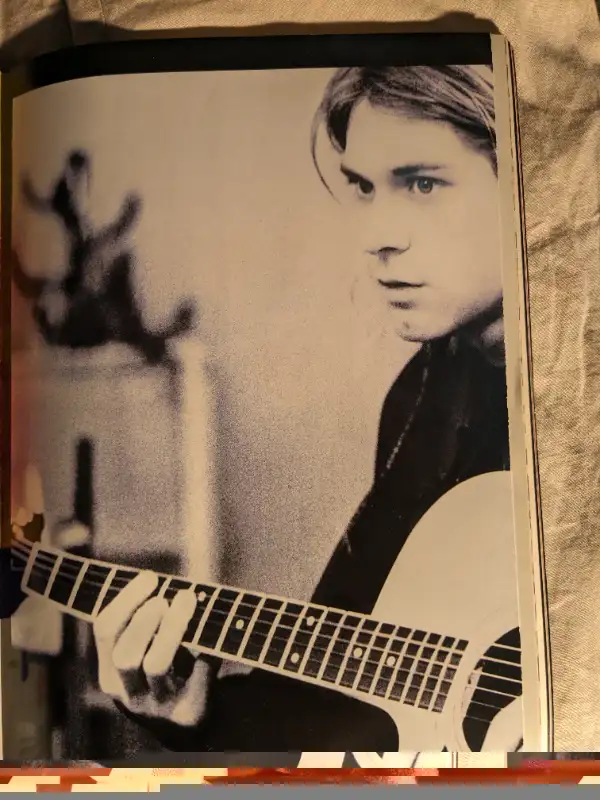 Guitar world- nirvana in Arts & Collectibles in West Island - Image 3