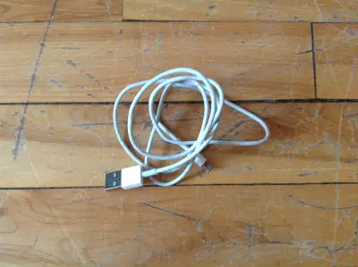 Fil Chargeur, View more