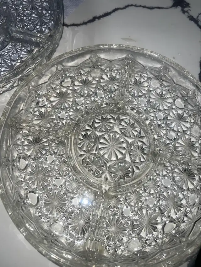 Glass dish477739907569438721