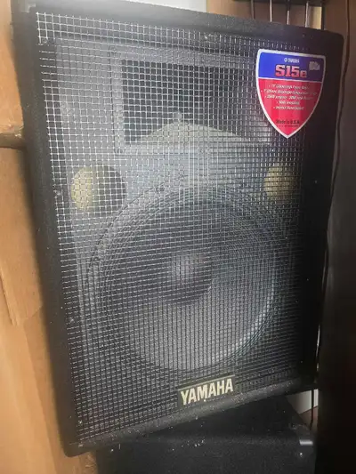 YAMAHA S15E WITH STANDS (PAIR), View more