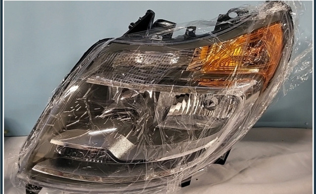 New. LONGLING Replacement Driver Side Headlight - RAM Promaster  in Auto Body Parts in St. Catharines