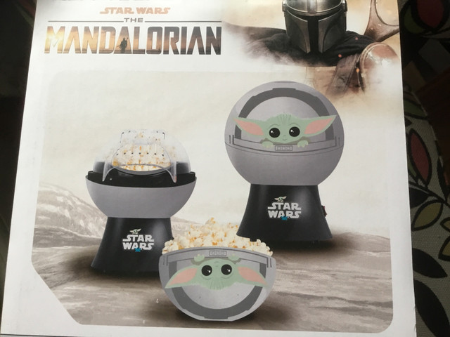 Star Wars popcorn maker (new in box) in Toasters & Toaster Ovens in La Ronge - Image 2