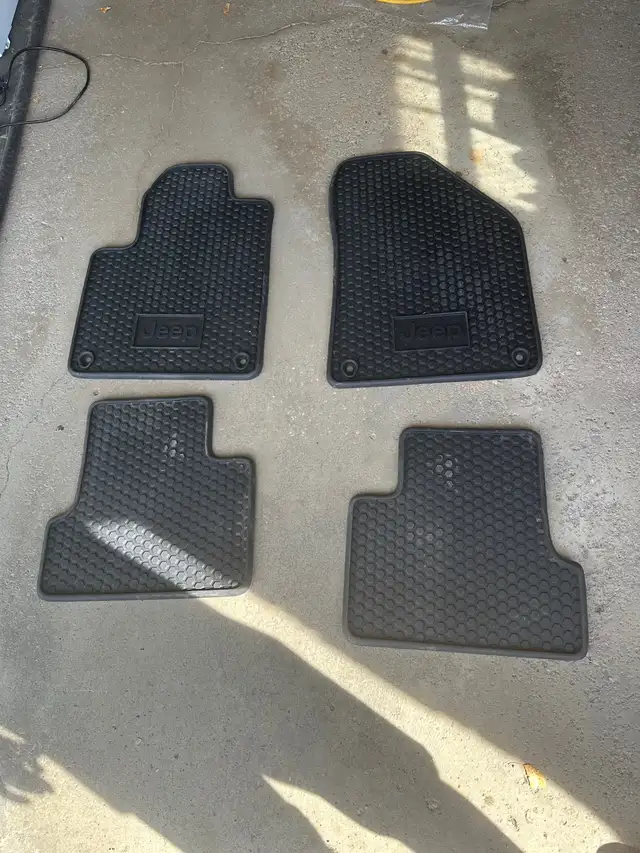 Jeep winter mats 63804702929281120