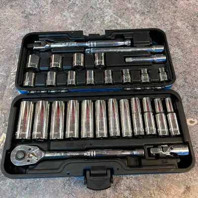 Jet 600234 30-piece 3/8" drive metric socket wrench set, designed for durability and high torque per...