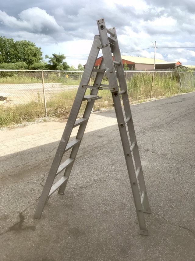 AFRAME LADDER TO AN EXTENSION LADDER Ladders & Scaffolding Sarnia