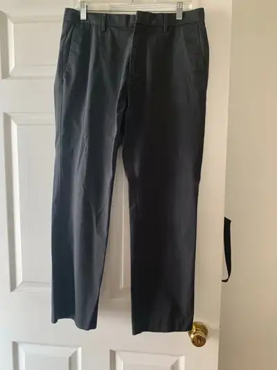 Banana Republic Slim Fit Dress Pants (31x30), View more