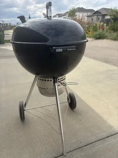 Life has become too busy with the kids to manage Charcoal. Pivoting to a pellet grill. This grill ha...