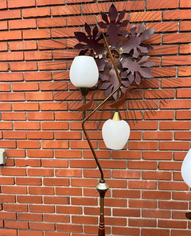 Awesome pair of mid century modern lamps 1960 Majestic Style in Indoor Lighting & Fans in City of Montréal - Image 5