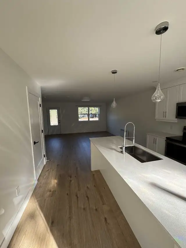 Newer 3 Bedroom 2 bathroom Townhouse  in Long Term Rentals in Charlottetown - Image 6