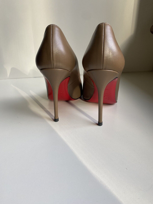 Christian Louboutin Leather Heels Sz 35 in Women's - Shoes in Markham / York Region - Image 3