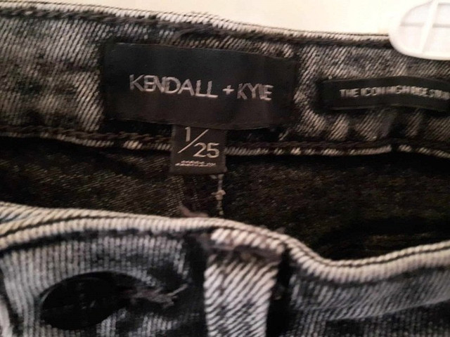 Jeans – Kendall & Kyle (EUC) in Women's - Bottoms in Stratford - Image 4