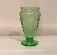 HOCKING - petit vase CAMEO BALLERINA vert - uranium