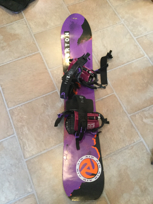 Burton Air 5.1 Wood Core Snow Board in Snowboard in London - Image 2