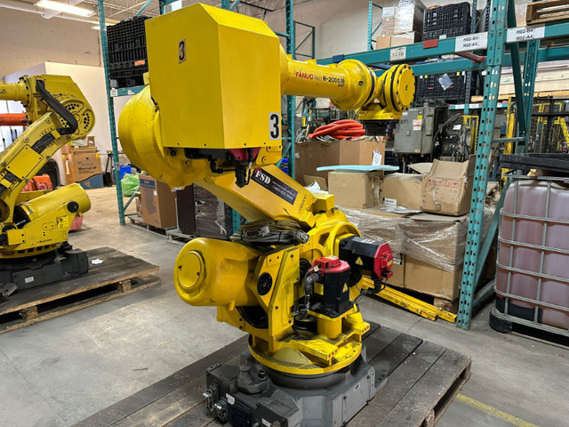 2011 Fanuc R-2000iB 210F Industrial Robot Arm in Other Business & Industrial in Oshawa / Durham Region - Image 2
