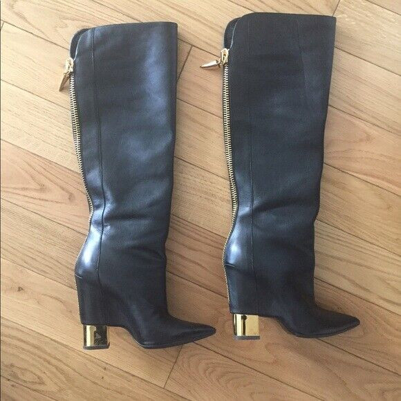 Giuseppe Zanotti Gold Heel Tall Black Leather Boots 6.5 or 36.5 in Women's - Shoes in City of Toronto - Image 2