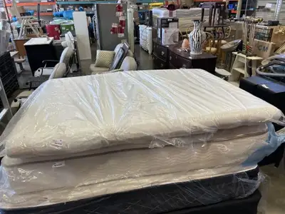 QUEEN SIZE FOAM TOPPER MATTRESS, View more