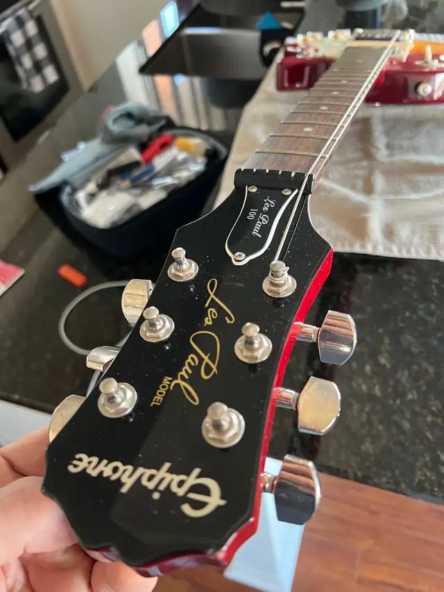 GUITAR CARE in Guitars in Mississauga / Peel Region - Image 4