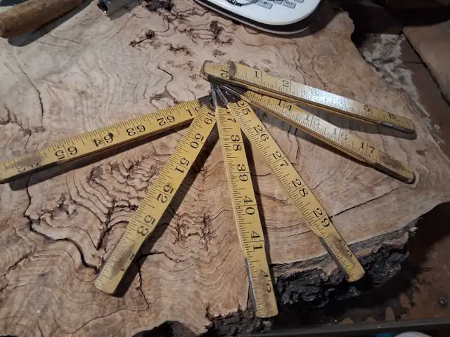 Wooden folding ruler w hook end by LUFKIN Made in Canada  in Hand Tools in Calgary - Image 6
