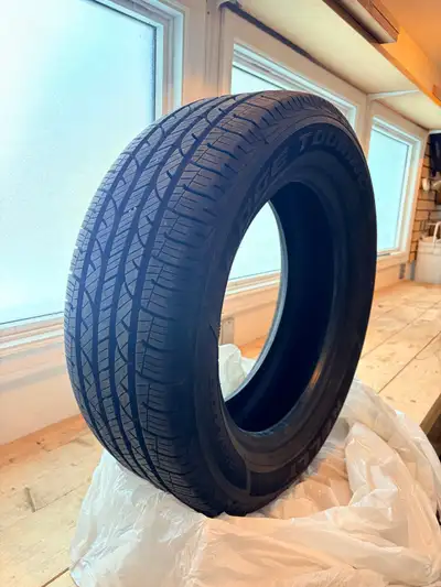 Kelly Edge All Season Touring tires 225/60R17 - used for one season (May 25-November 25)