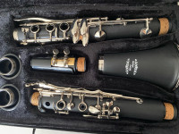 clarinet ，new，with clarinet stand and cleaning kit