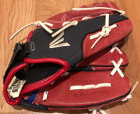 Baseball glove, 10" pattern, left, Easton