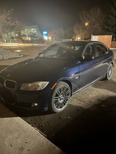 2009 BMW 323i – Clean, Smooth Drive – Well Kept – 178,000 km Selling my 2009 BMW 323i. I’ve owned it...