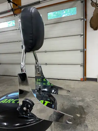 In like new condition, came off a Dyna Switchback but will likely fit many other models.