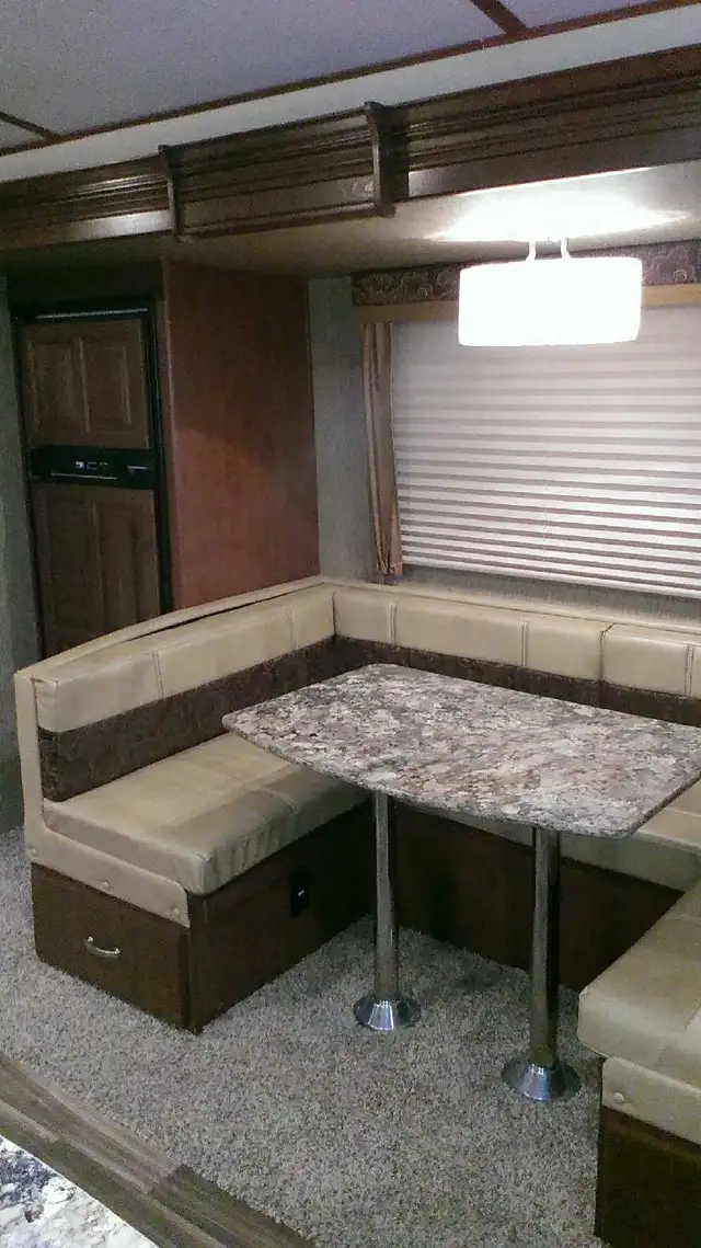 2015 Denali lite    Series M-2371 RB in Travel Trailers & Campers in Regina - Image 8