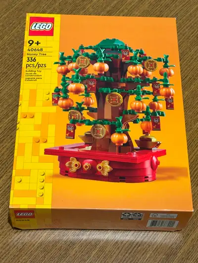 Brand new in sealed box, box is in very good condition. I have other LEGO sets listed, if you buy mo...