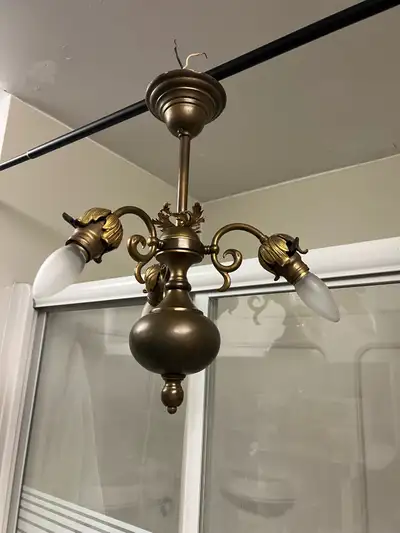 Lustre Vintage en Laiton Suspendu / Vintage Brass Chandelier, View more