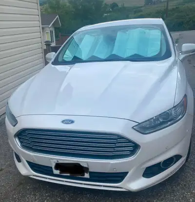 2015 Ford Fusion SE,1.5 Ecoboost,turbo,4 cylinder,front wheel drive.Loaded,A/C,navigation,,remote lo...