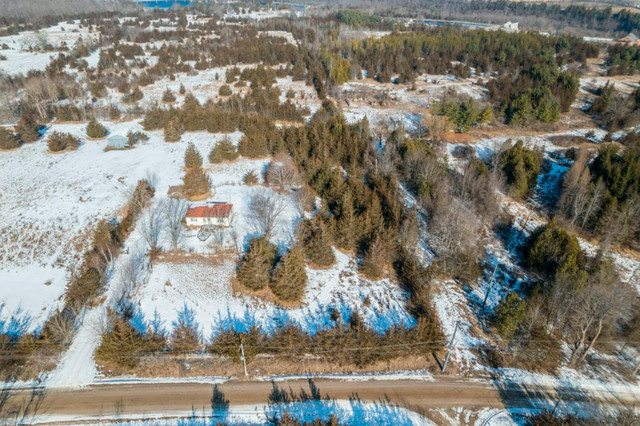 35 Acre Home just north of Campbellford in Houses for Sale in Trenton - Image 2