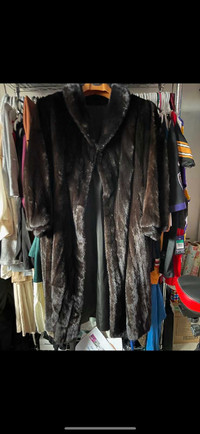 RUSSIAN BLACK MINK COAT. MINK COAT