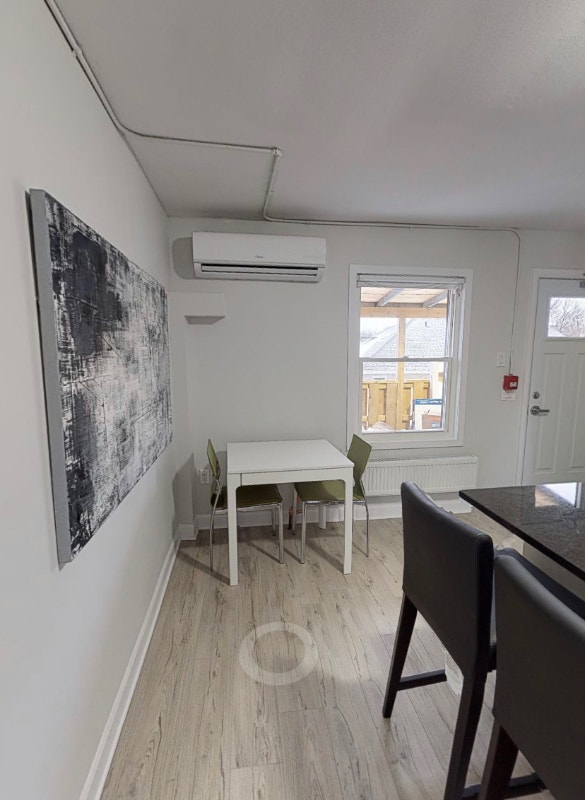 URGENT Room for rent Sandy Hill, UOTTAWA (Female Unit) Room Rentals