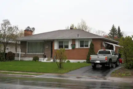 SERIOUS STUDENT-ROOM TO RENT-SAULT COLLEGE AREA in Room Rentals & Roommates in Sault Ste. Marie - Image 10