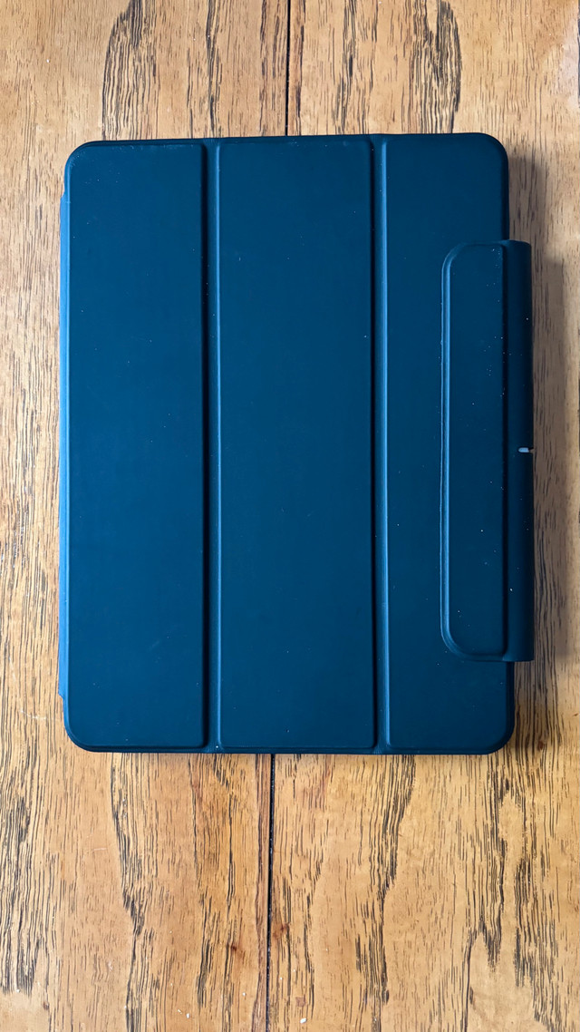 iPad Pro M1 128gb + case + Apple Pencil 2 in iPads & Tablets in Barrie - Image 2