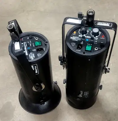 This pair of working commercial grade flash lights came out of government and appear not to have see...