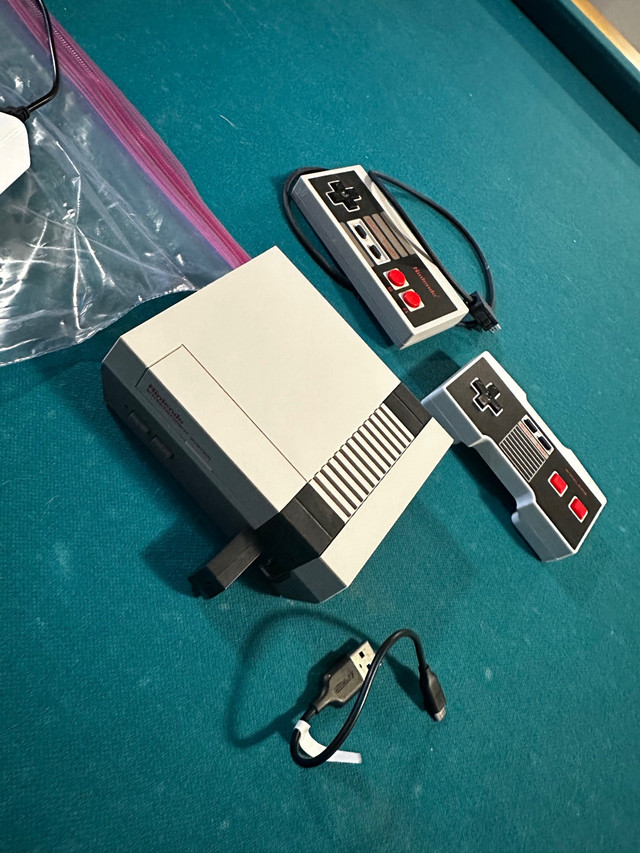 Nintendo Entertainment System NES Classic Edition in Older Generation in Saskatoon