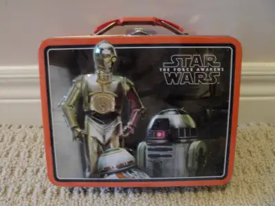 Star Wars C-3PO R2 D2 BB8 collectors tin Sharp looking carry tin features 3 of the favourite robots...