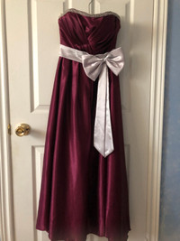 Formal Sweetheart Maroon/Wine Coloured Dress